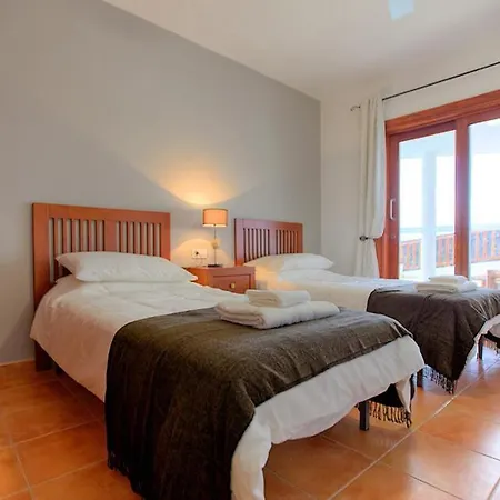 Playa Blanca Sleeps 15 Pool Air Con Wifi * Playa Blanca (Lanzarote)